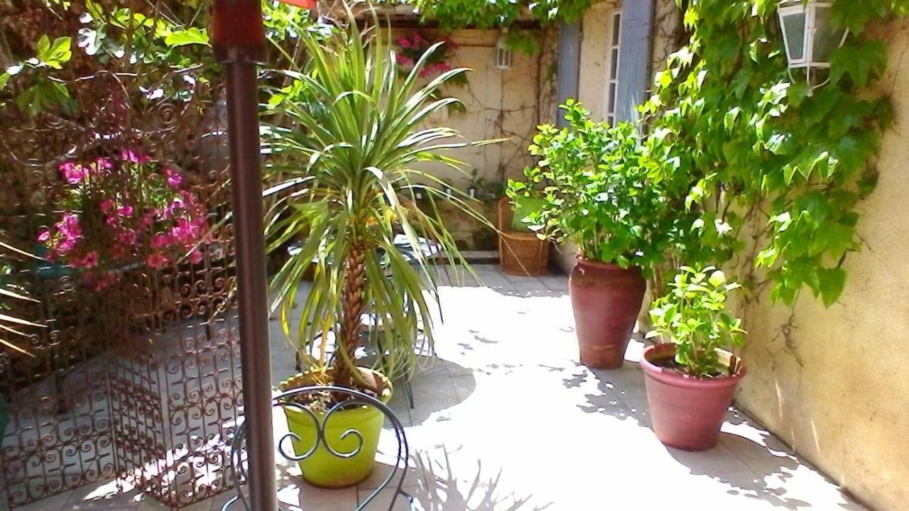 Le Domaine De La Lezardiere B&B Espiet Exterior photo